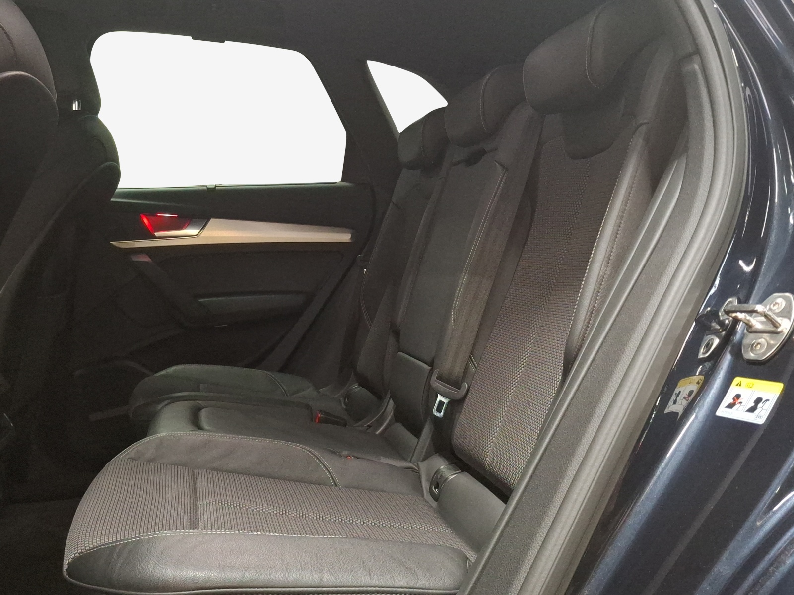 AUDI Q5 55 TFSI e sport quattro-image-12
