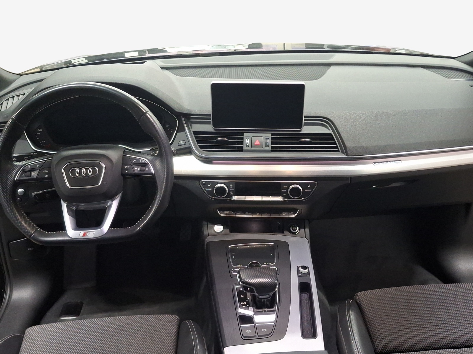 AUDI Q5 55 TFSI e sport quattro-image-9