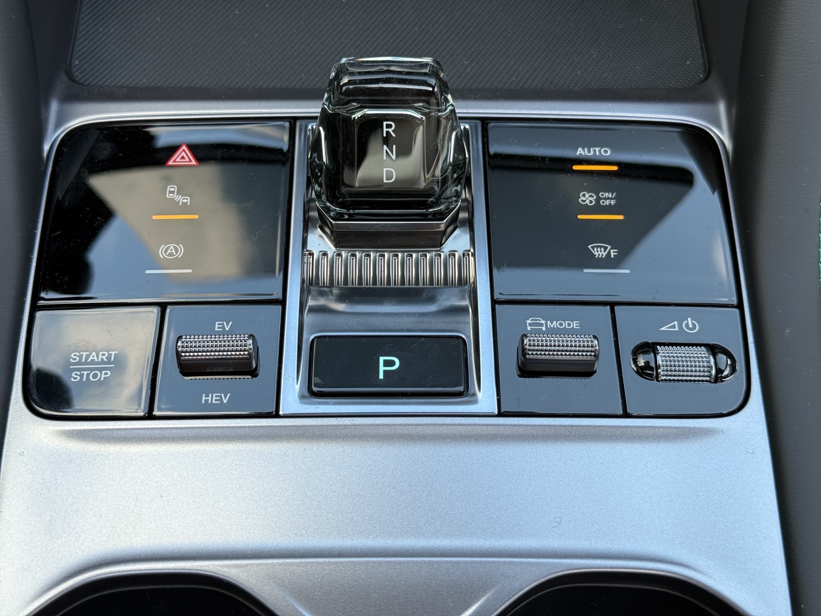 BYD Seal U DM-i Design AWD-image-15