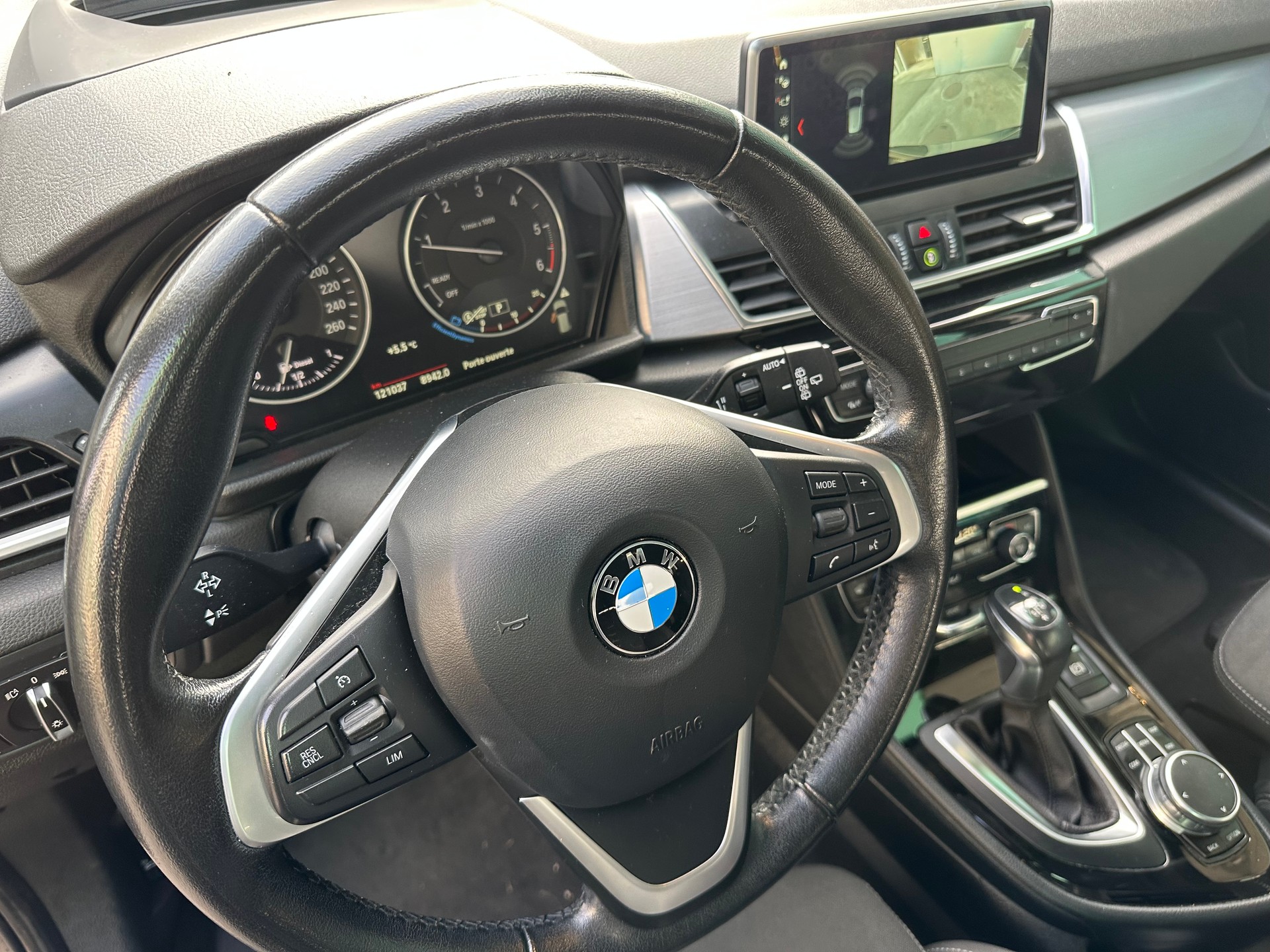 BMW 218d xDrive Active Tourer Steptronic-image-11