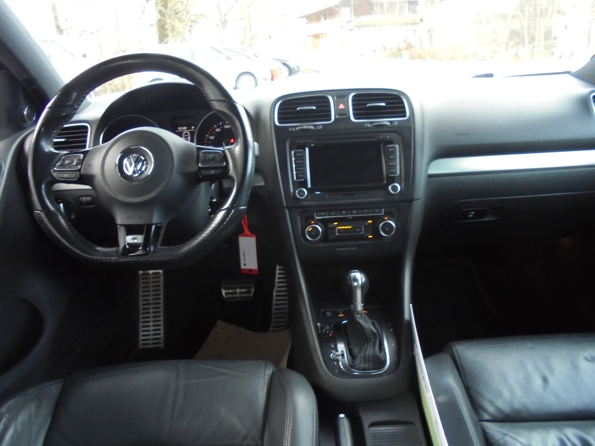 VW Golf 2.0 TSI R 4Motion DSG-image-5