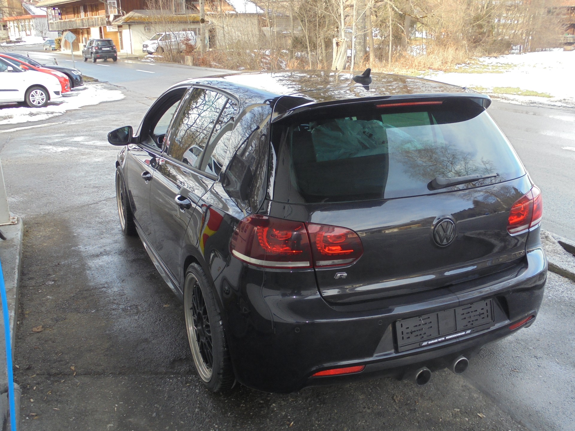 VW Golf 2.0 TSI R 4Motion DSG-image-4