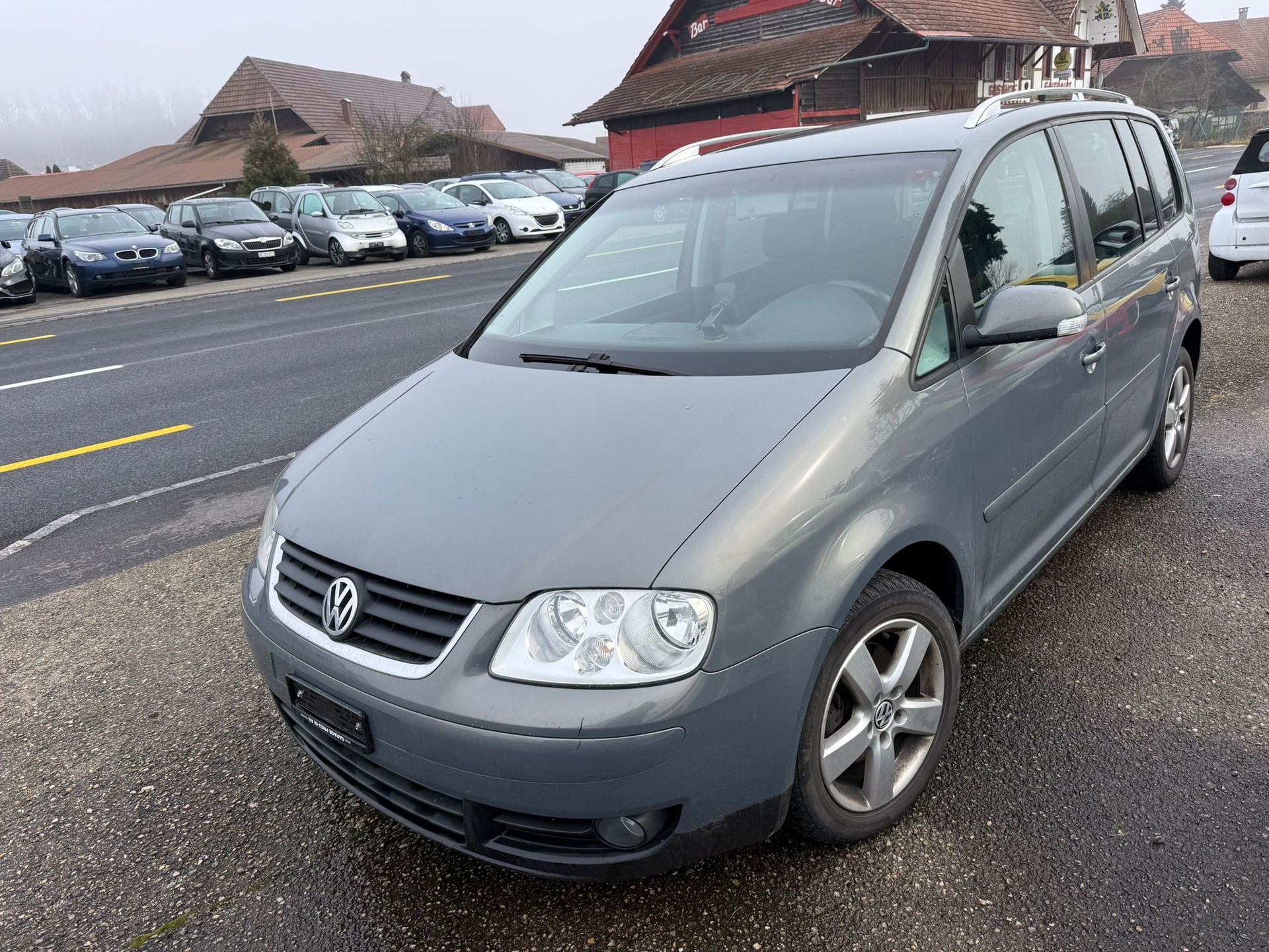 VW Touran 2.0 TDI Highline-image-2