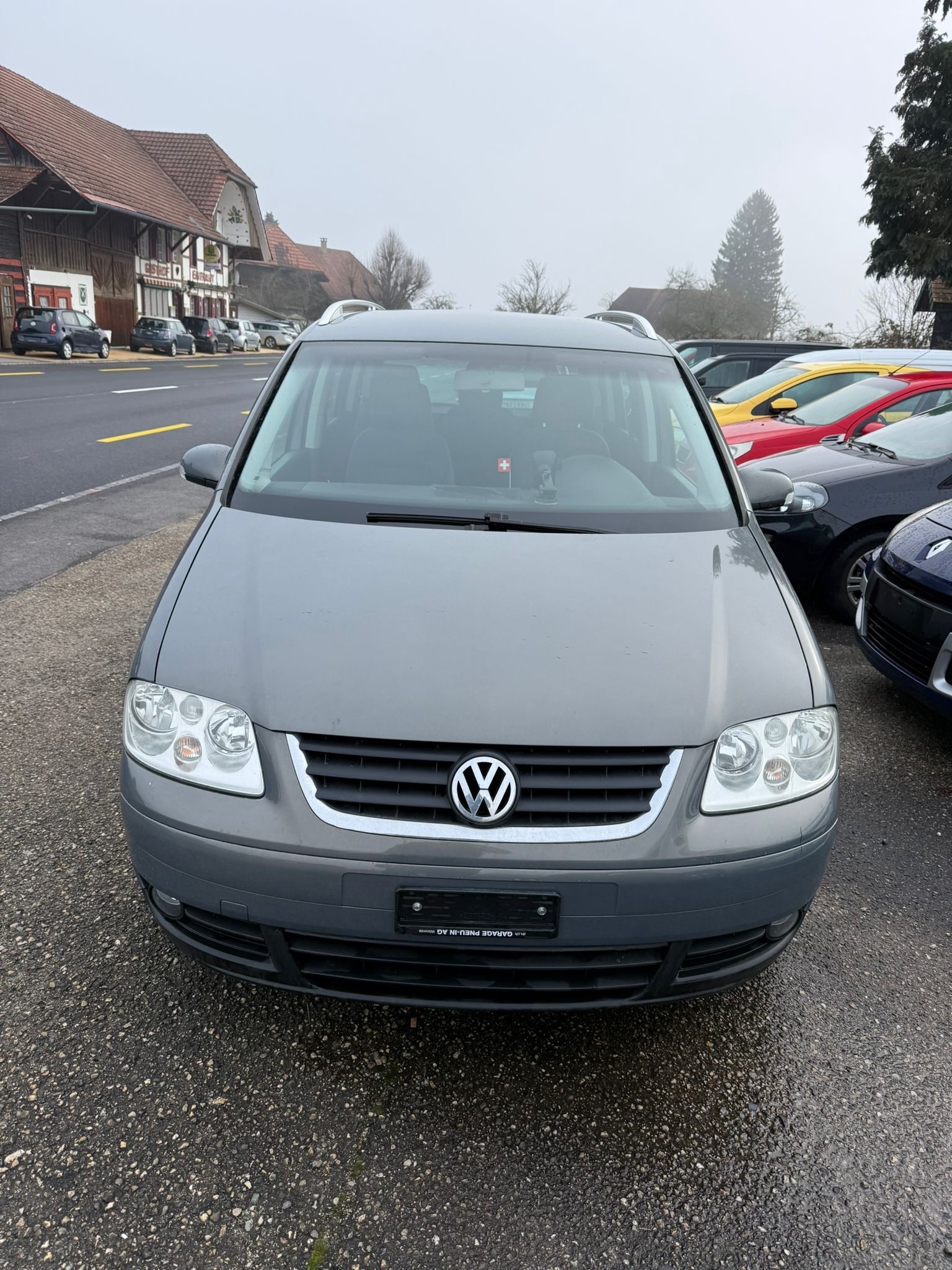 VW Touran 2.0 TDI Highline-image-0