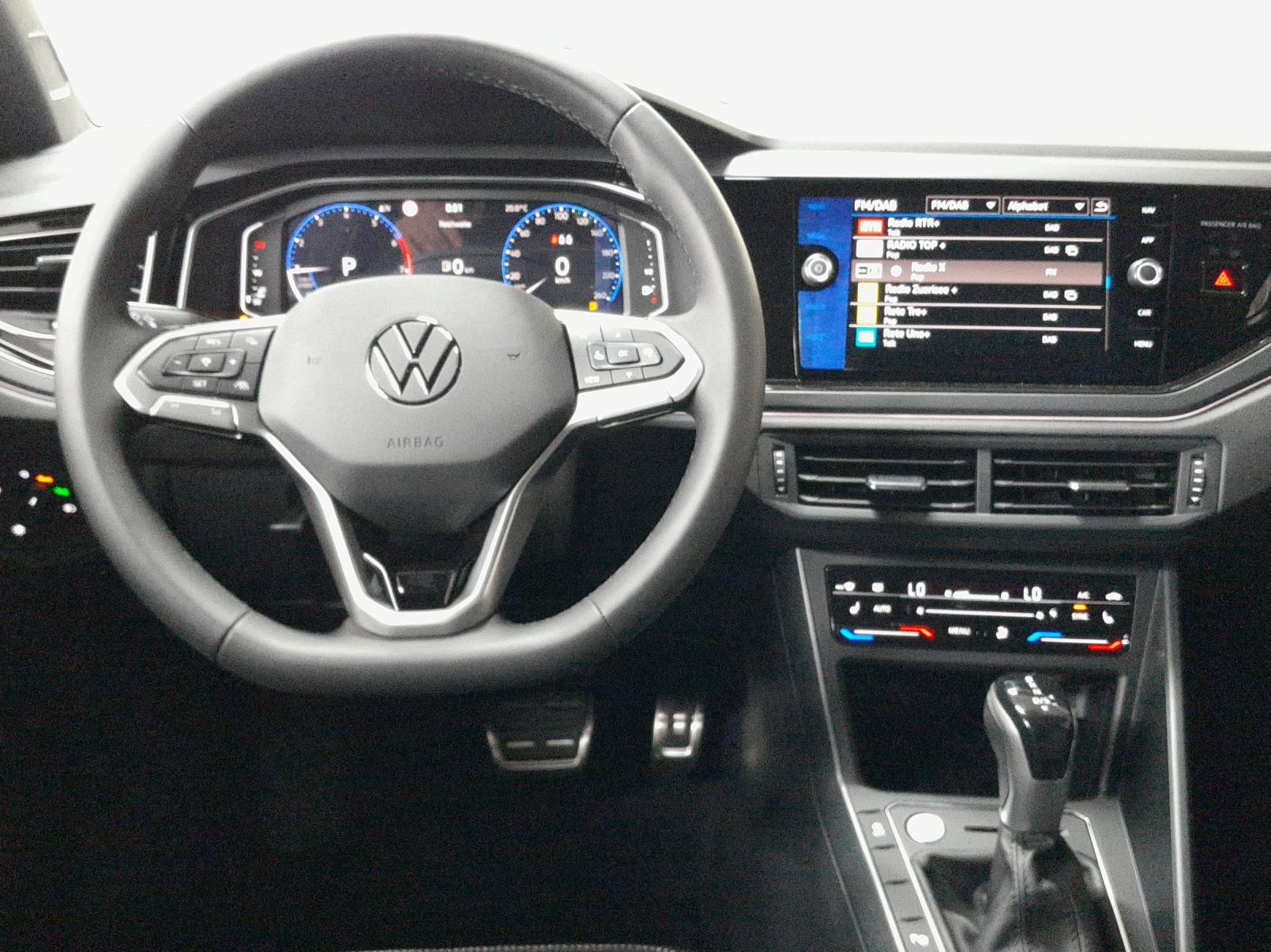 VW Polo 1.0 TSI R-Line DSG-image-1