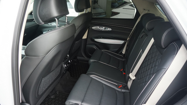 GENESIS GV70 Elec.Sport 77,4 AWD-image-8