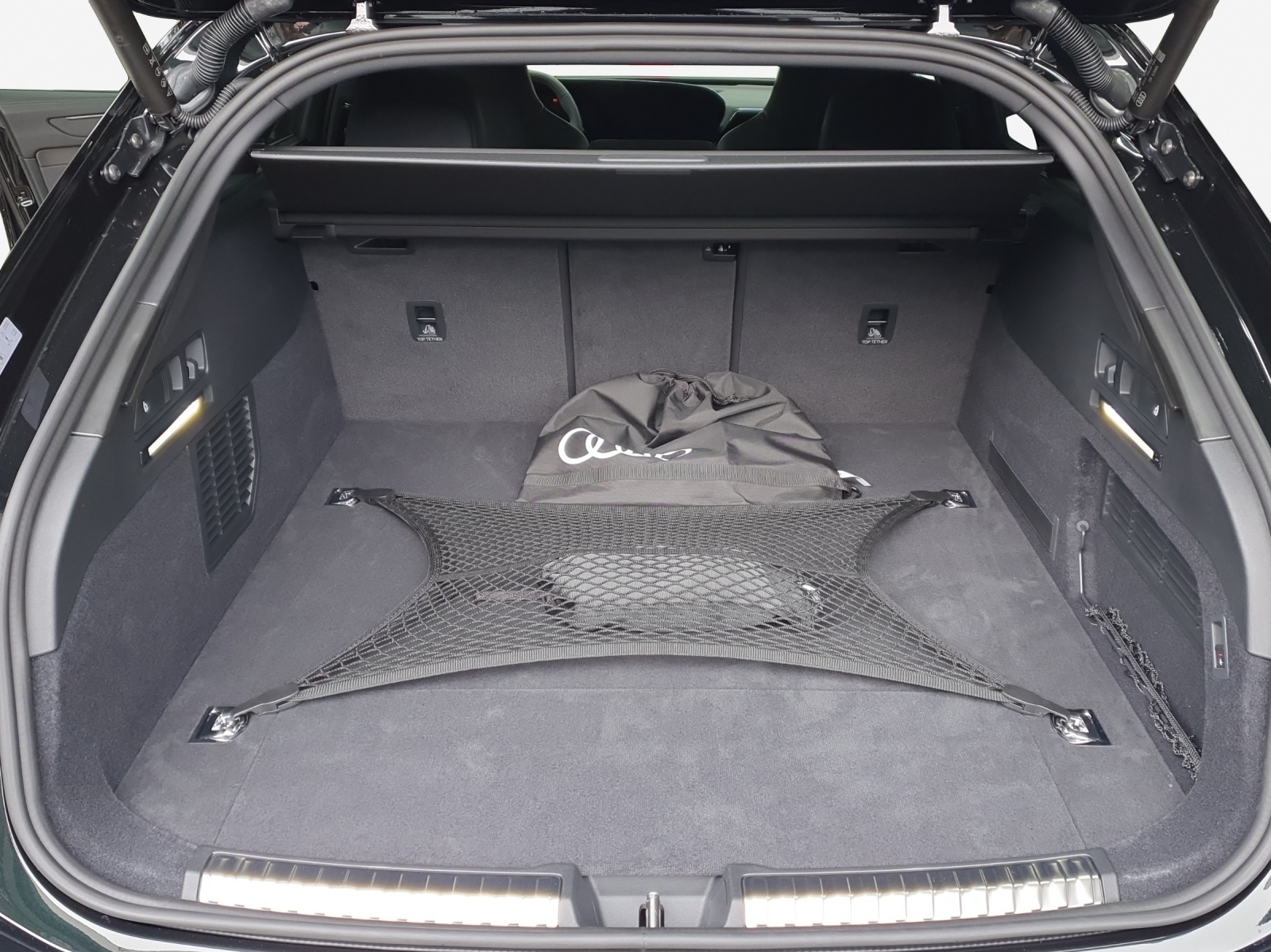 AUDI A6 Avant e-hybrid quattro 270 kW S tronic-image-12