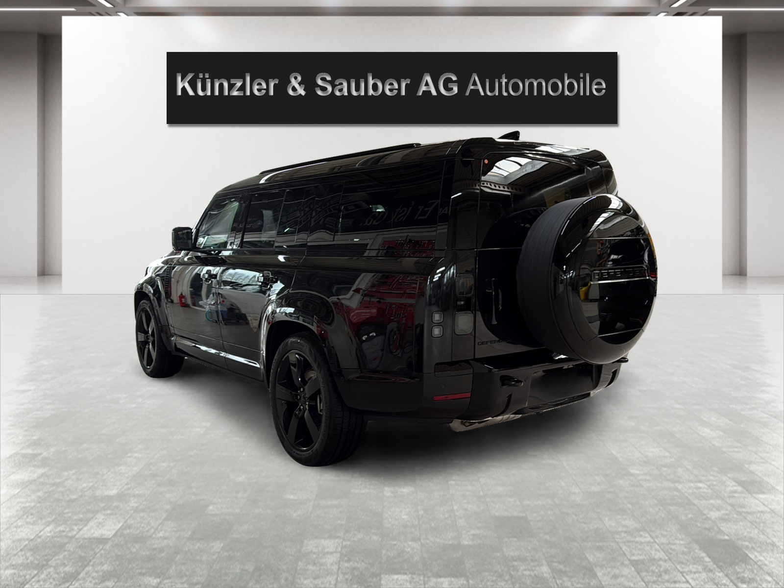 LAND ROVER Defender 130 3.0 D I6 350 X-Dynamic HSE AWD AT8-image-18
