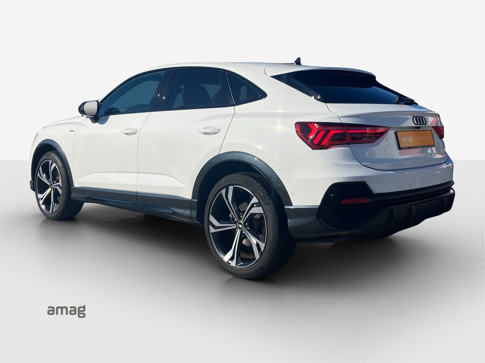 AUDI Q3 Sportback 35 TFSI S line Attraction S-tronic-image-2