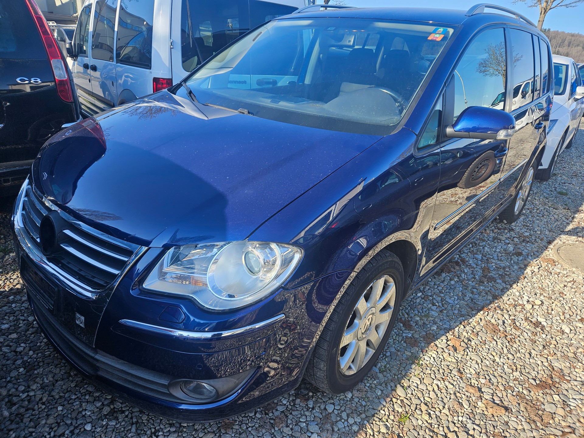 VW Touran 1.4 TSI Highline-image-1