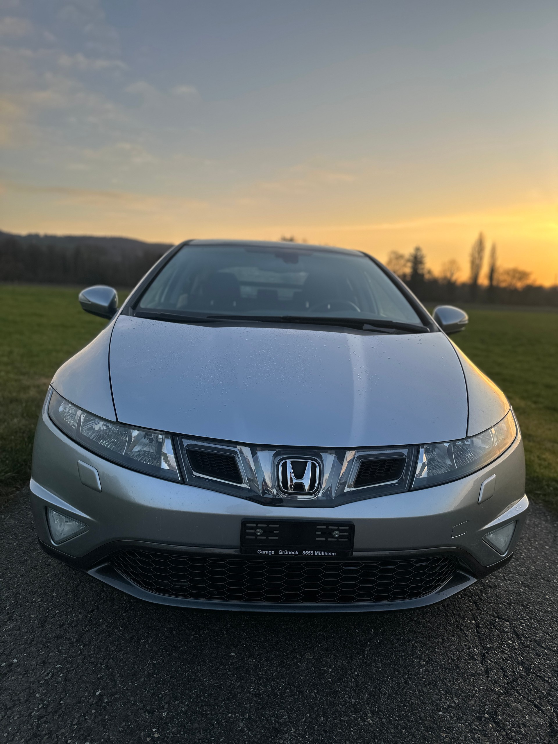 HONDA Civic 1.8i Comfort Automatic-showroom-element-1