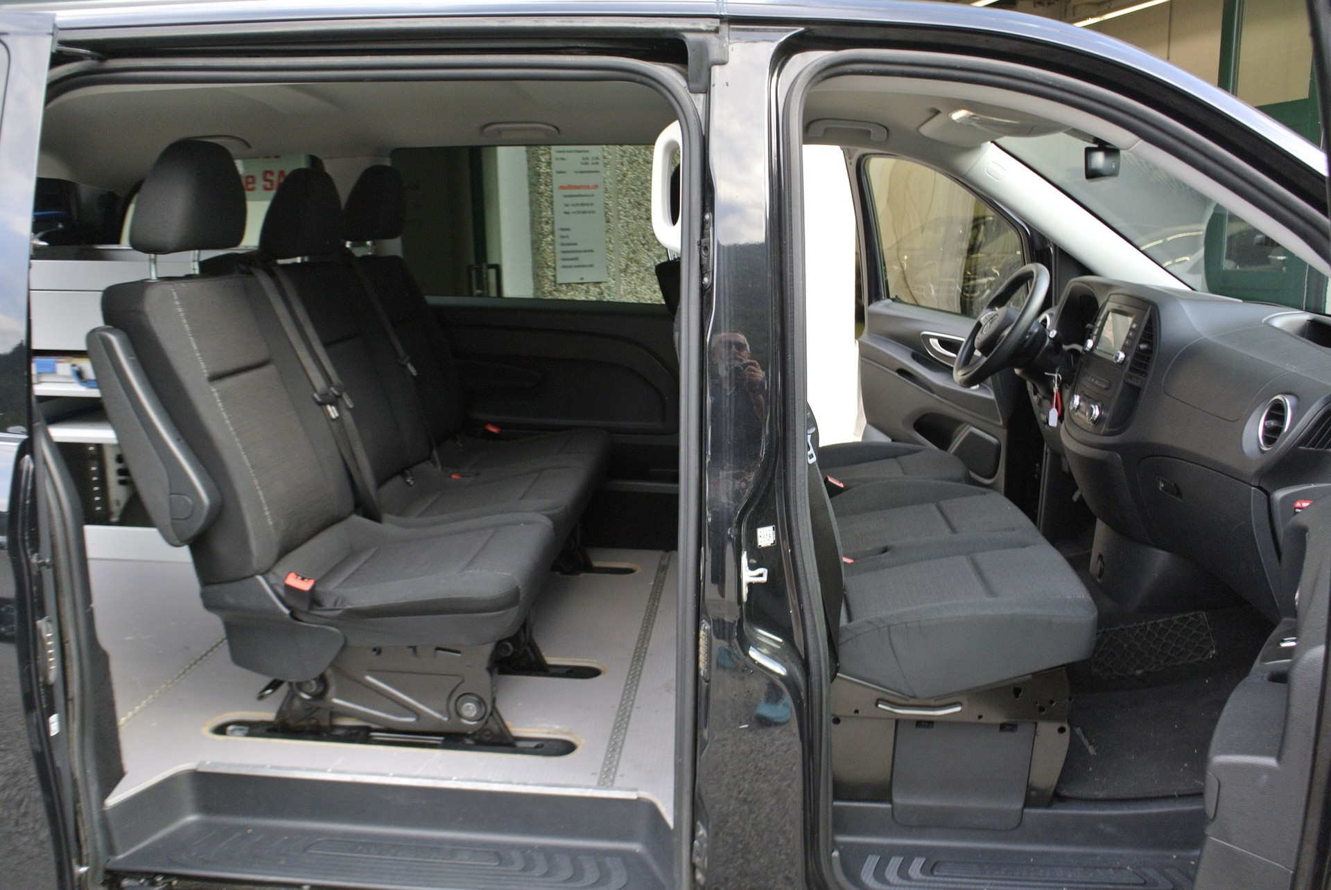 MERCEDES-BENZ Vito 116 CDI Pro Tourer 4Matic 9G-Tronic-image-15
