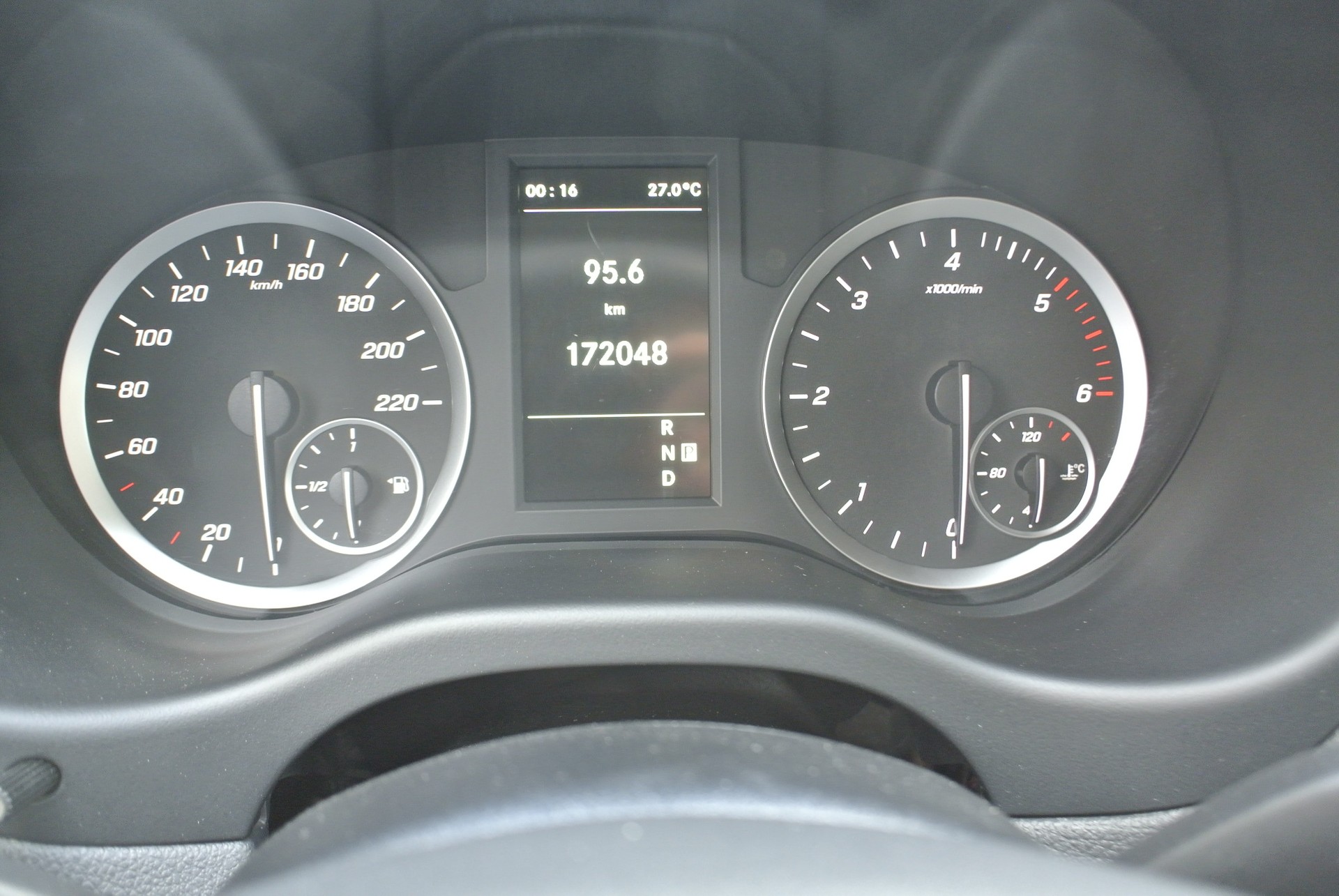 MERCEDES-BENZ Vito 116 CDI Pro Tourer 4Matic 9G-Tronic-image-12
