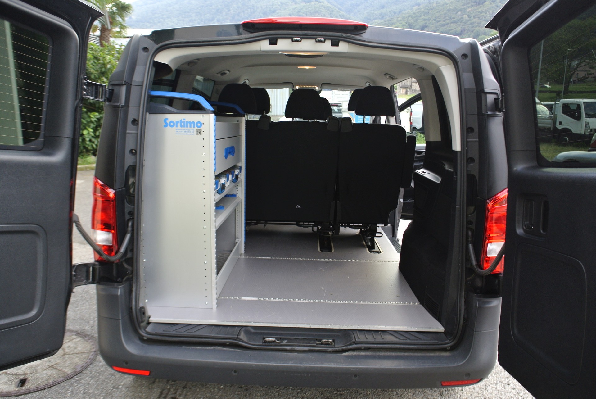 MERCEDES-BENZ Vito 116 CDI Pro Tourer 4Matic 9G-Tronic-image-17