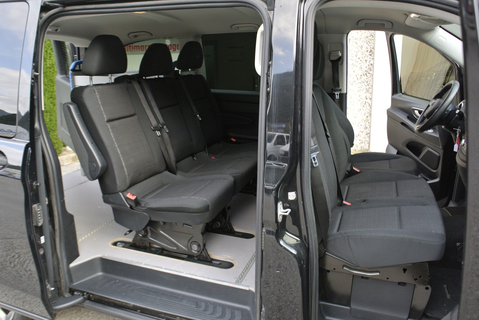 MERCEDES-BENZ Vito 116 CDI Pro Tourer 4Matic 9G-Tronic-image-16