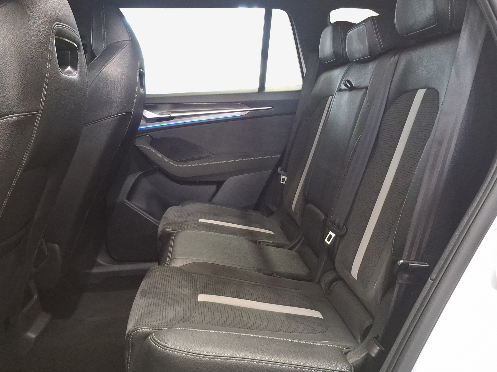 SKODA Kodiaq 1.5 TSI PHEV Sportline-image-12