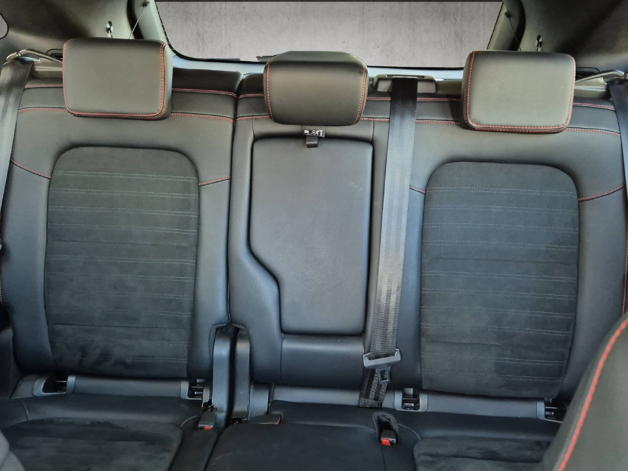 FORD Kuga 2.5 Hybrid ST-Line X 4x4-image-11