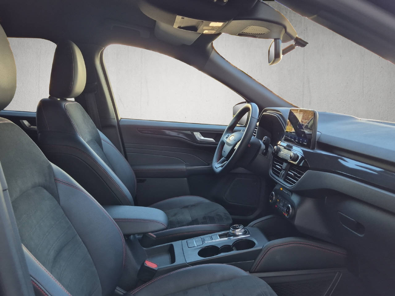 FORD Kuga 2.5 Hybrid ST-Line X 4x4-image-6