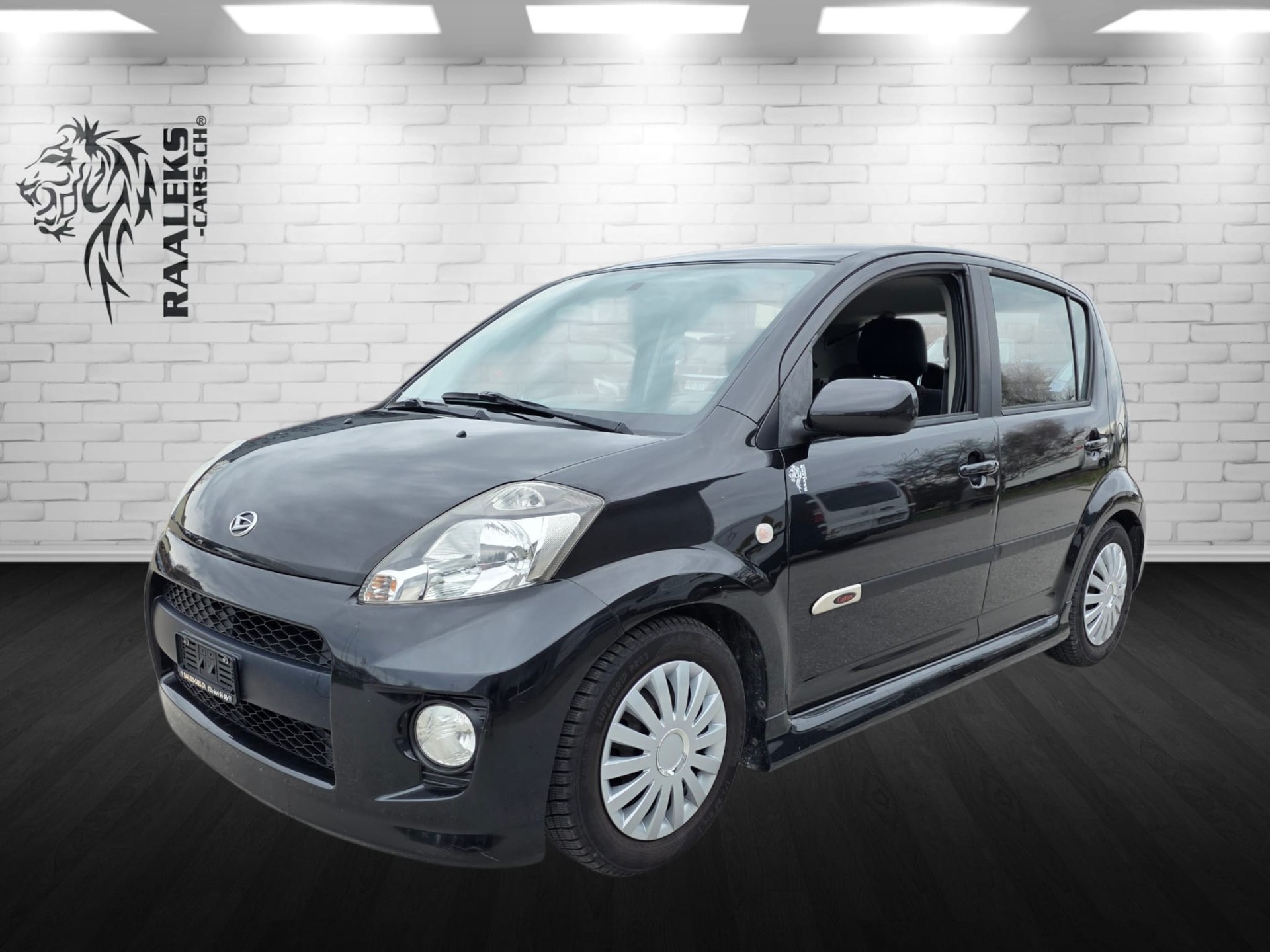 DAIHATSU Sirion 1.5 ST Custom-image-0