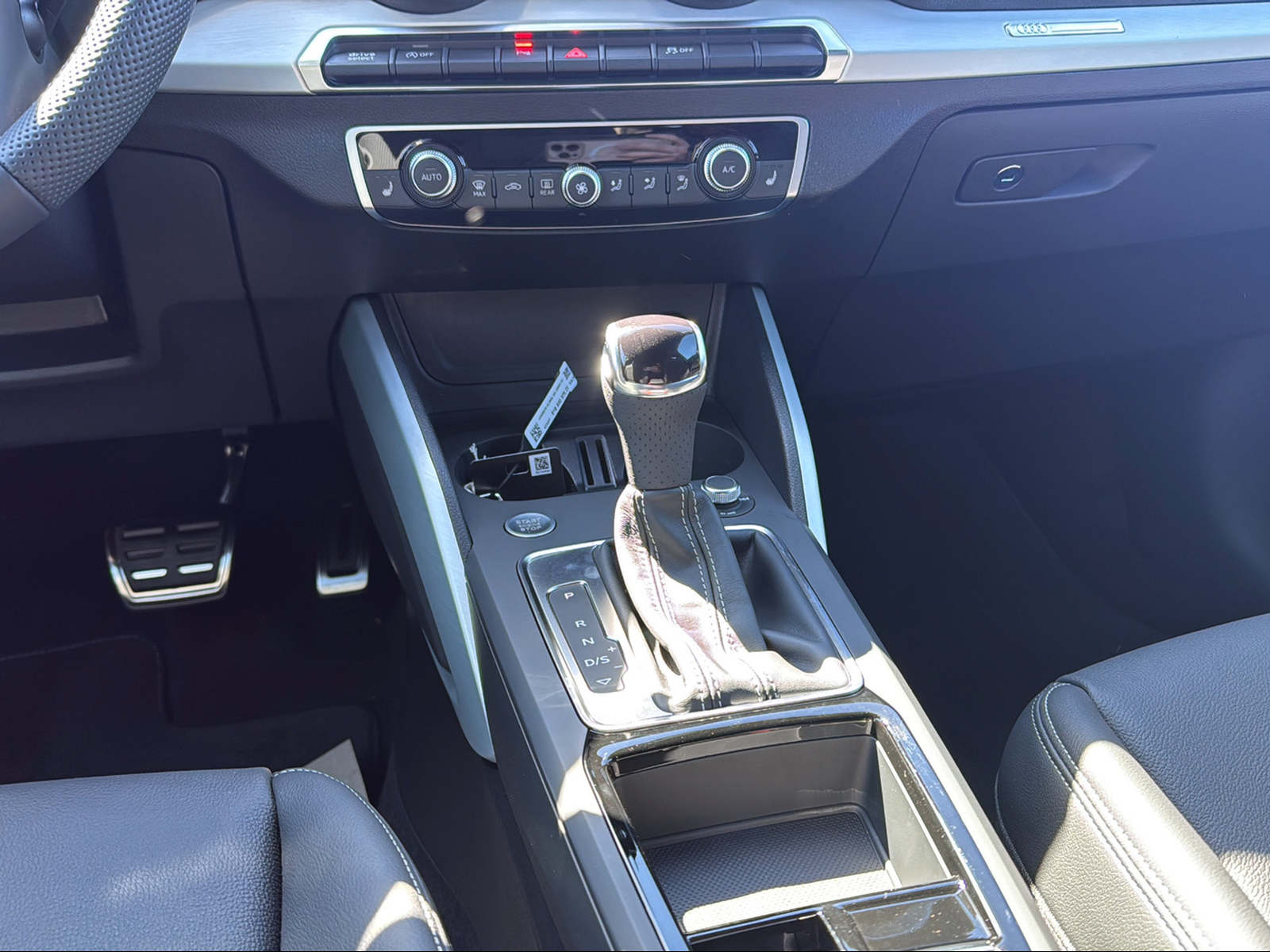 AUDI Q2 35 TFSI S line S-tronic-image-11