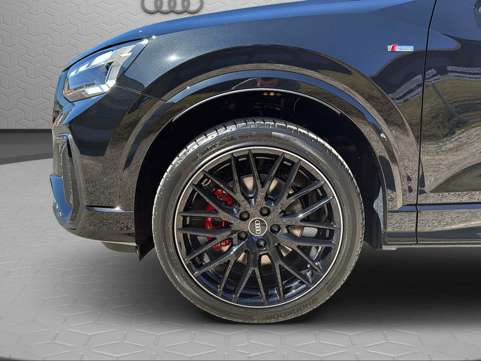 AUDI Q2 35 TFSI S line S-tronic-image-5
