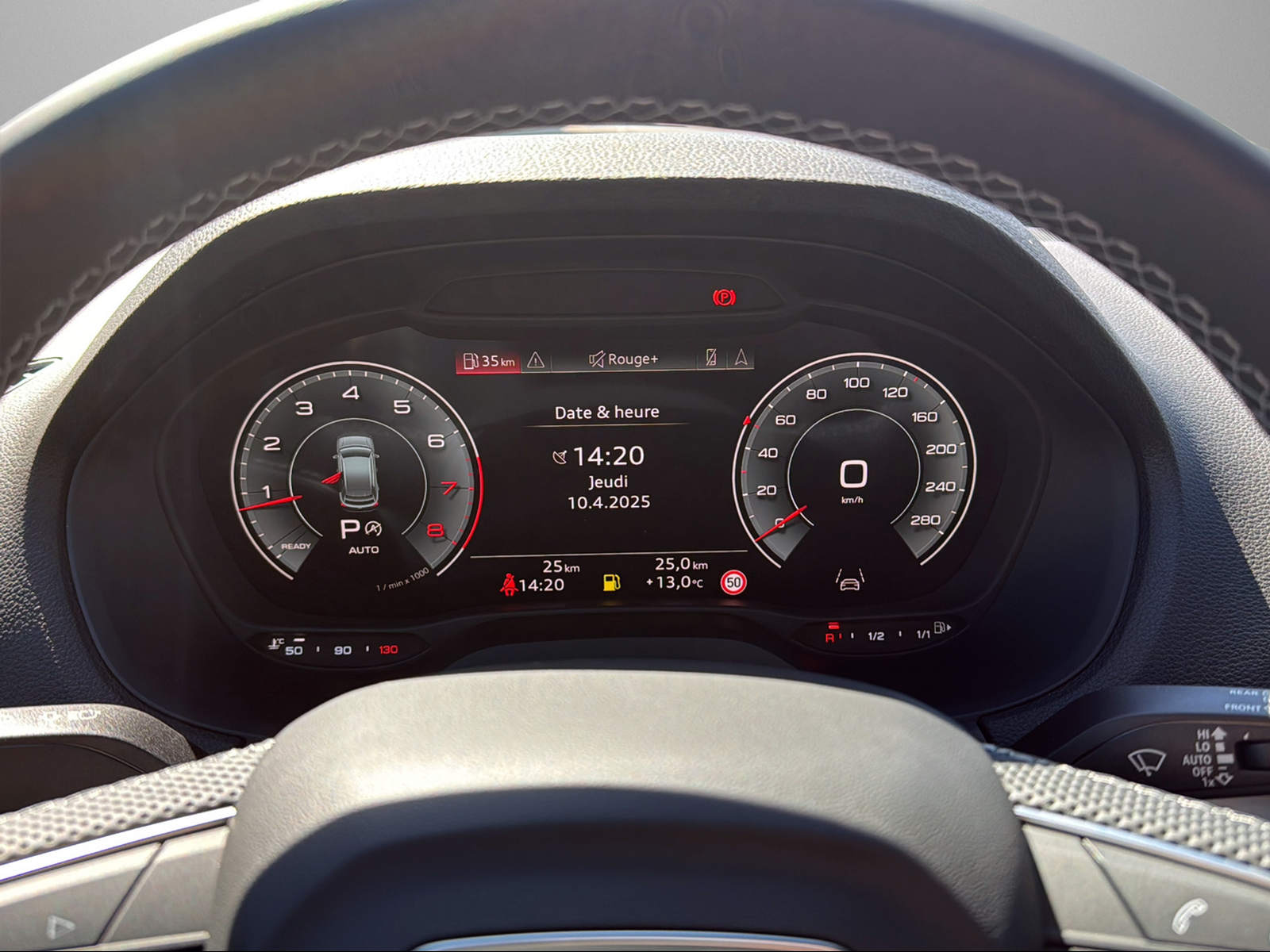 AUDI Q2 35 TFSI S line S-tronic-image-8