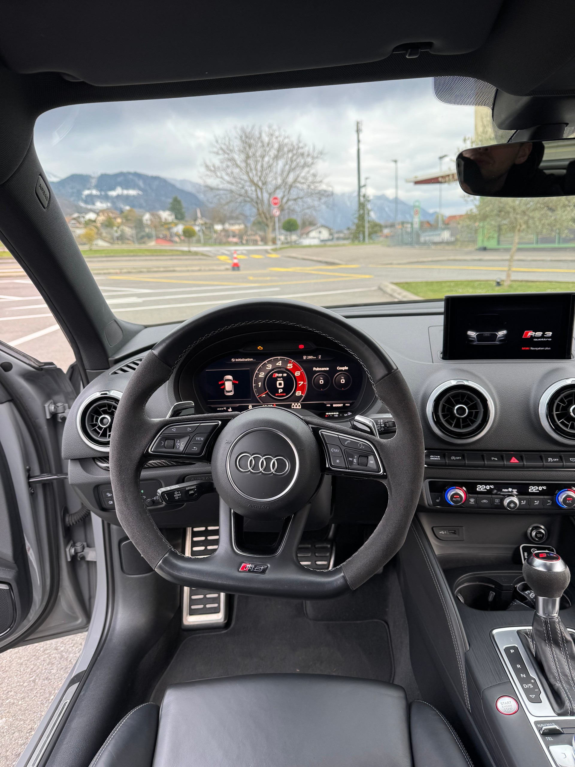 AUDI RS3 Sportback 2.5 TSI quattro S-tronic-image-5