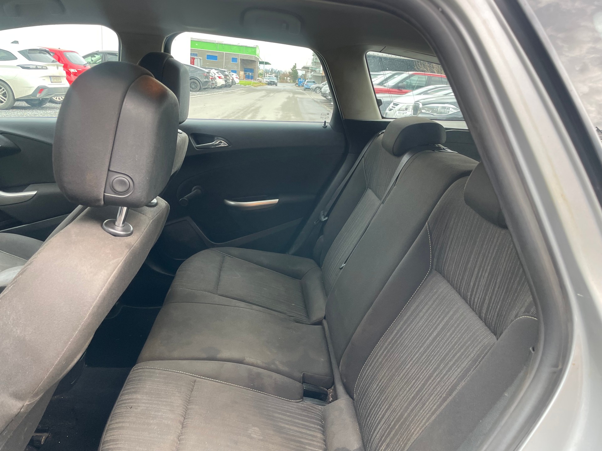 OPEL Astra SportsTourer 2.0 CDTi Cosmo Automatic-image-12