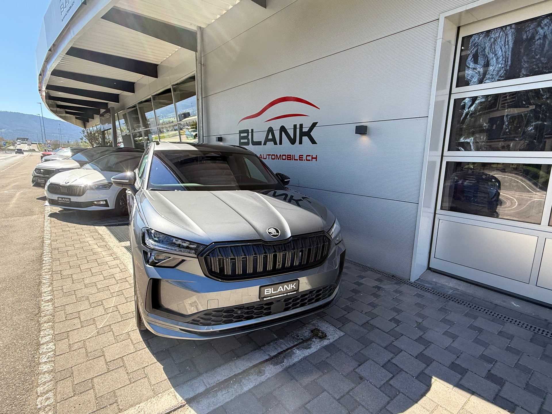 SKODA Kodiaq 2.0 TSI Sportline 4x4-image-2