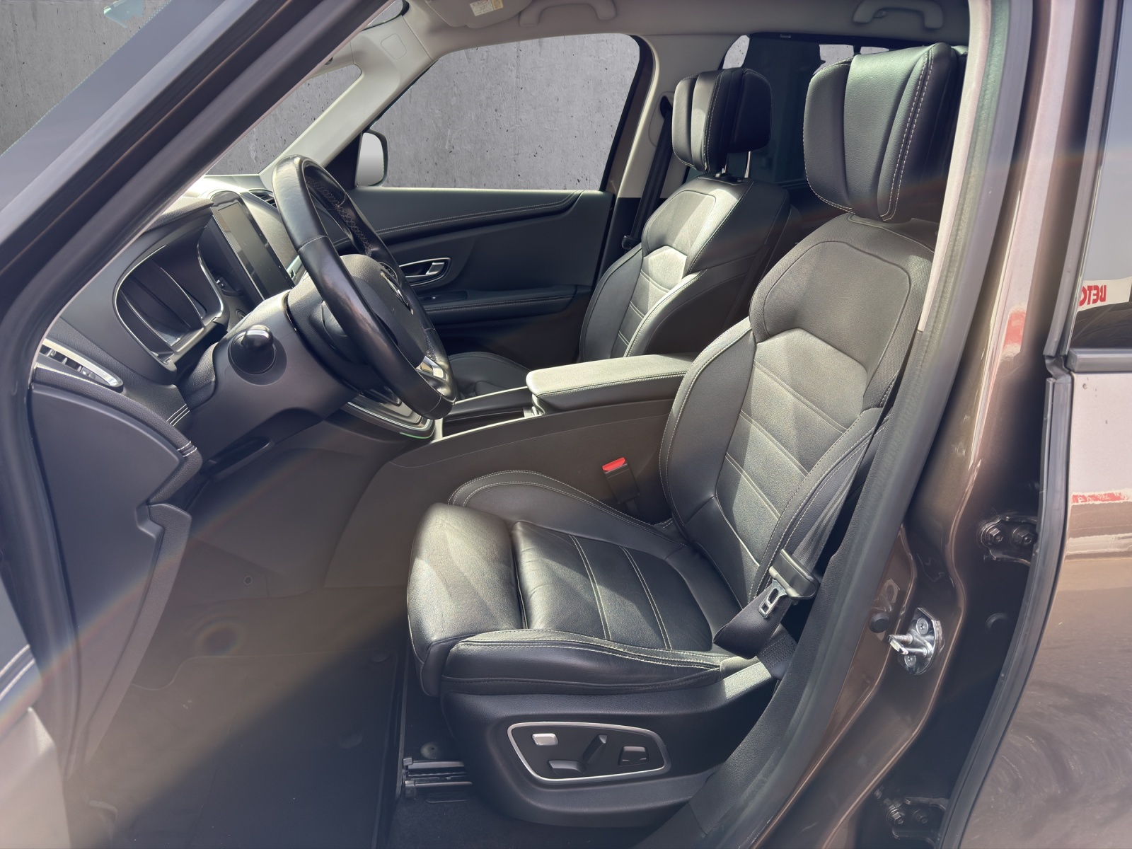 RENAULT Grand Scénic 1.6 dCi Initiale Paris EDC-image-9