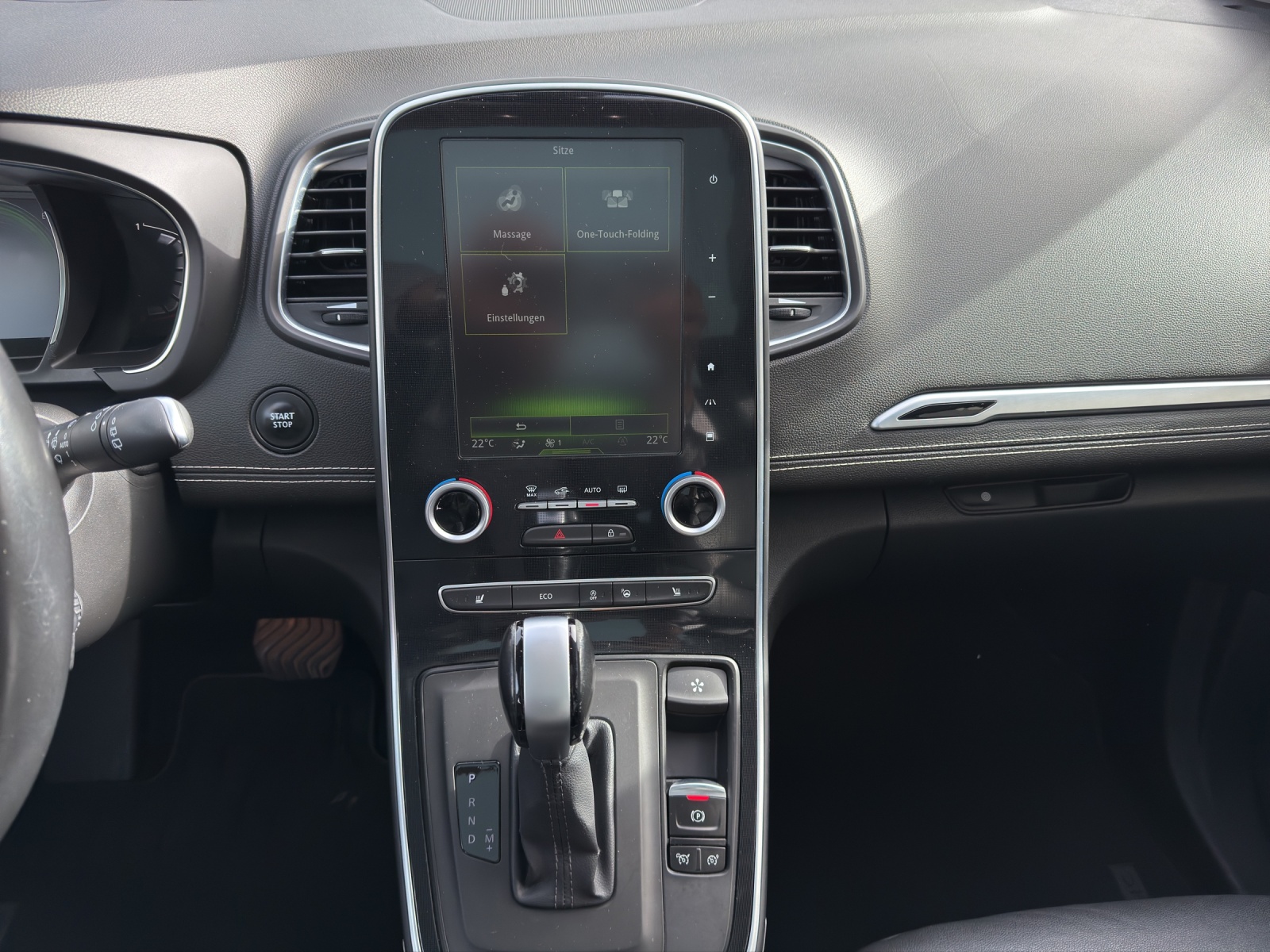 RENAULT Grand Scénic 1.6 dCi Initiale Paris EDC-image-15