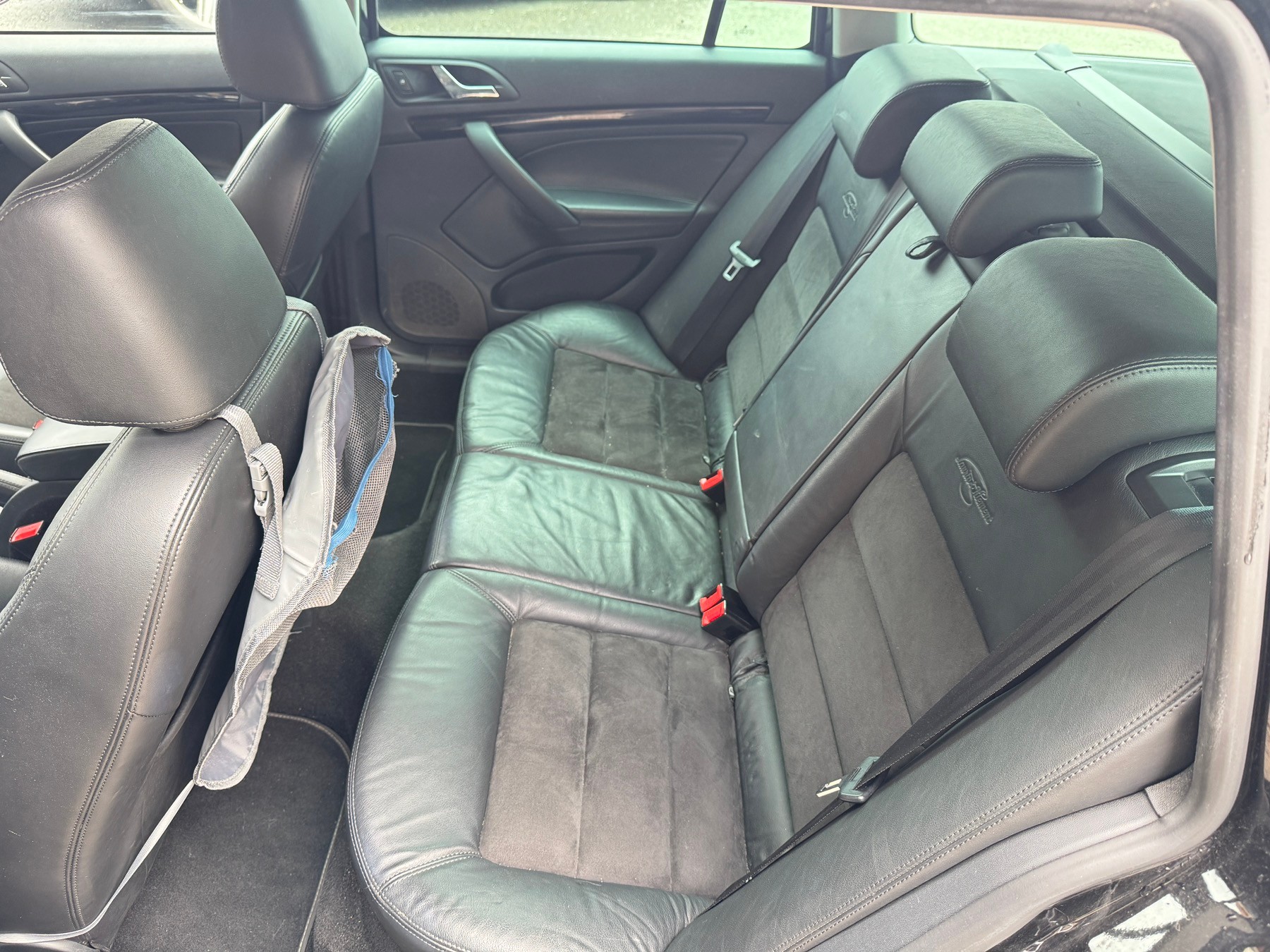 SKODA Octavia Combi 1.8 TSI Laurin & Klement-image-13