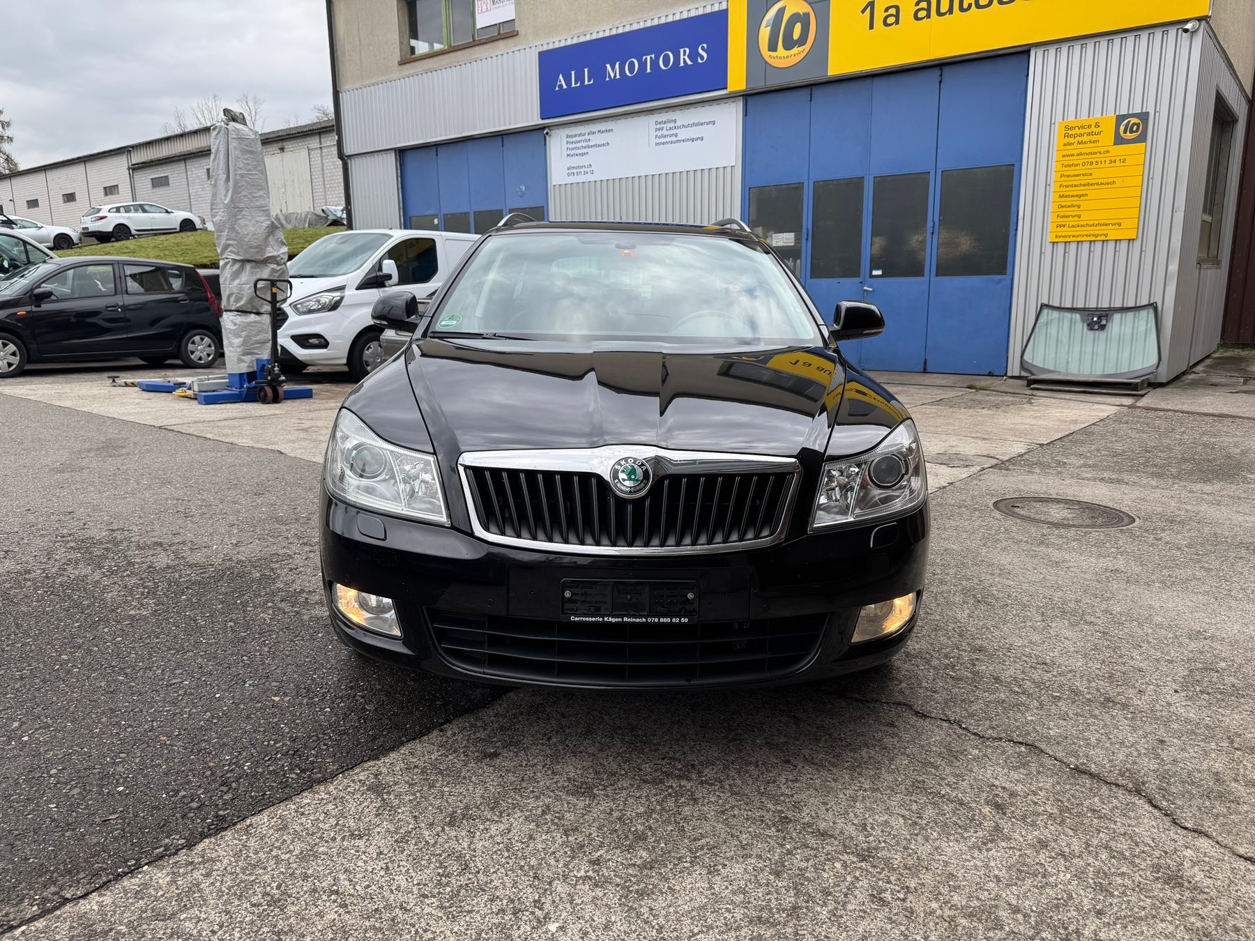SKODA Octavia Combi 1.8 TSI Laurin & Klement-image-1
