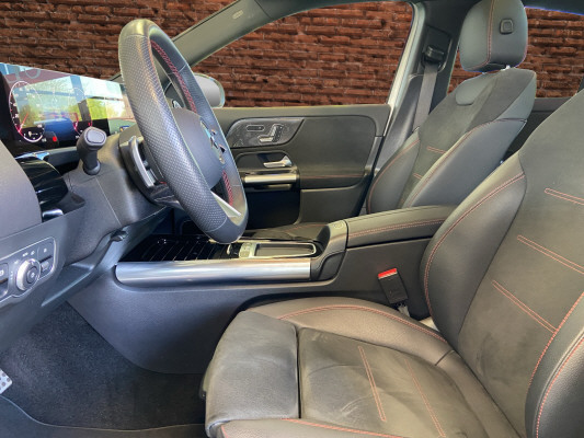 MERCEDES-BENZ GLA 250 4Matic 8G-DCT-image-11