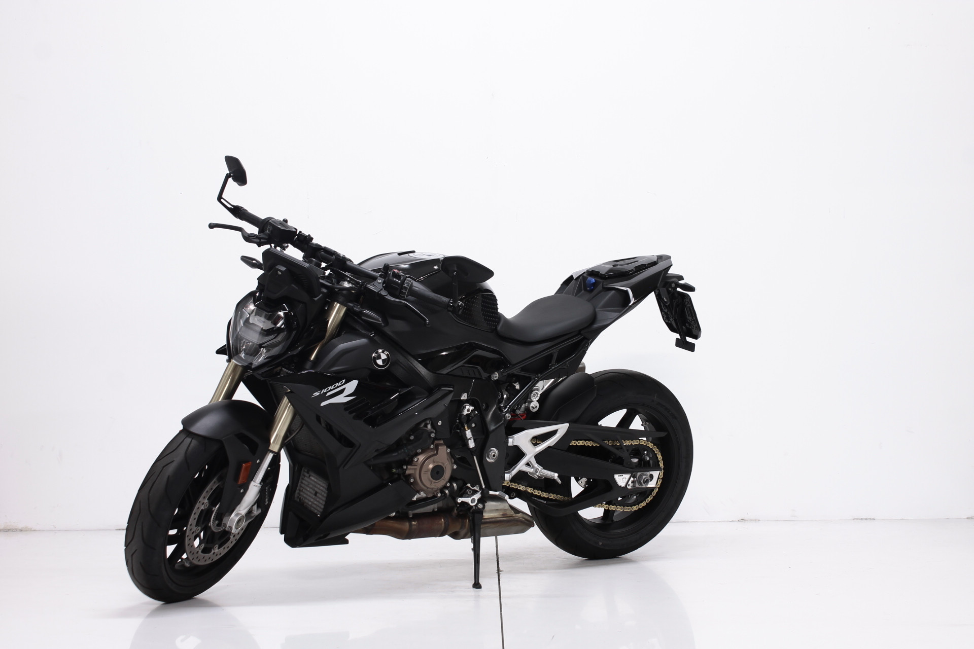 BMW S 1000 R-showroom-element-3