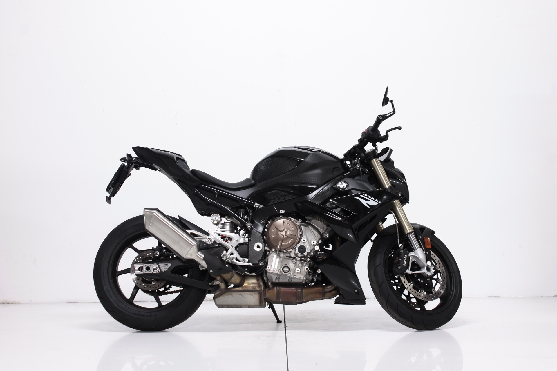 BMW S 1000 R-showroom-element-1