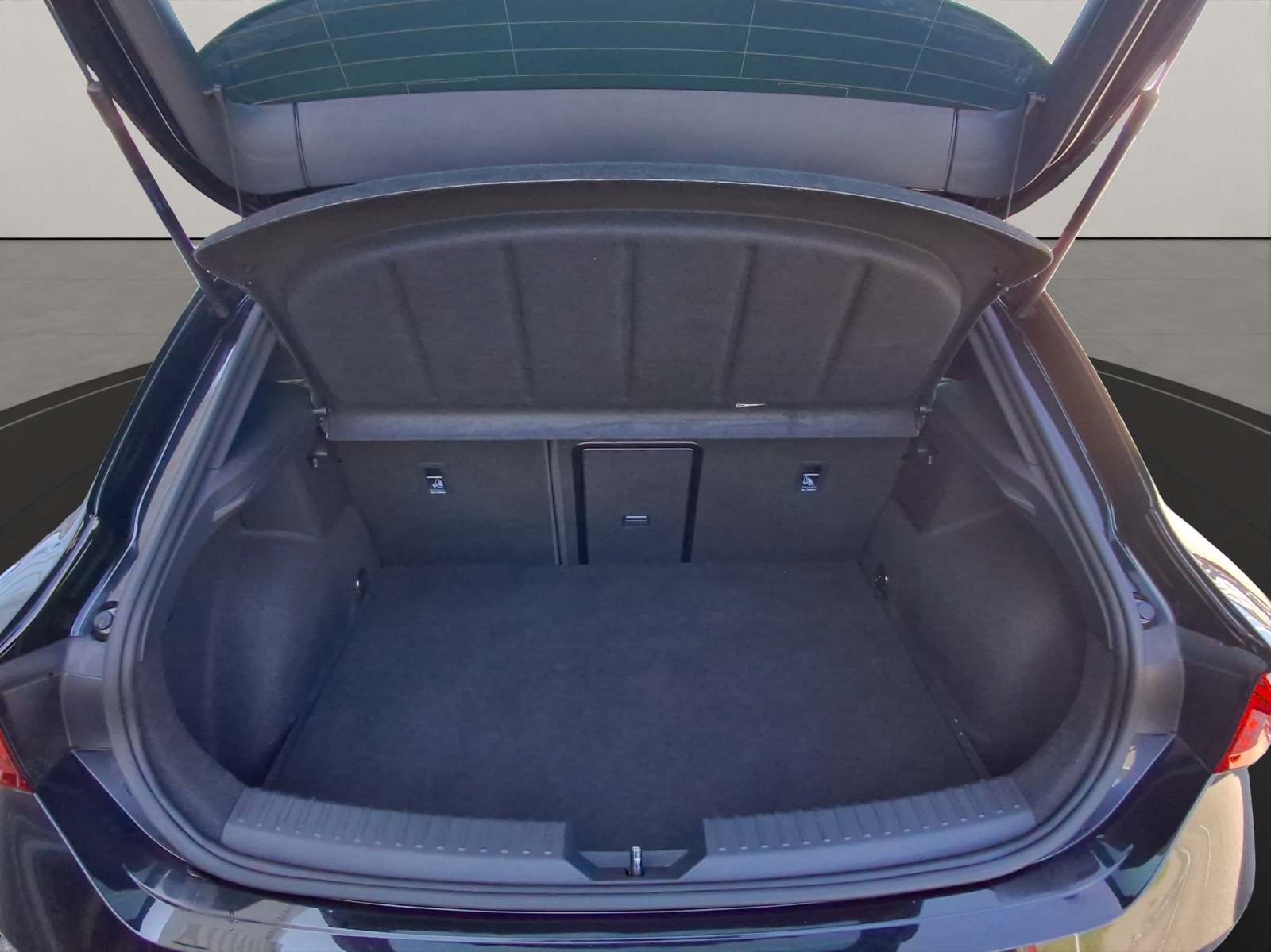 SEAT Leon 1.4 eHybrid Hola FR DSG-image-12