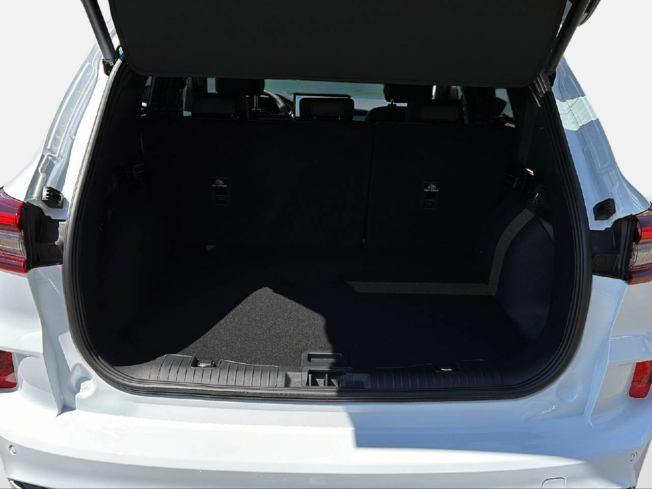 FORD Kuga 2.5 Hybrid ST-Line X 4x4-image-14