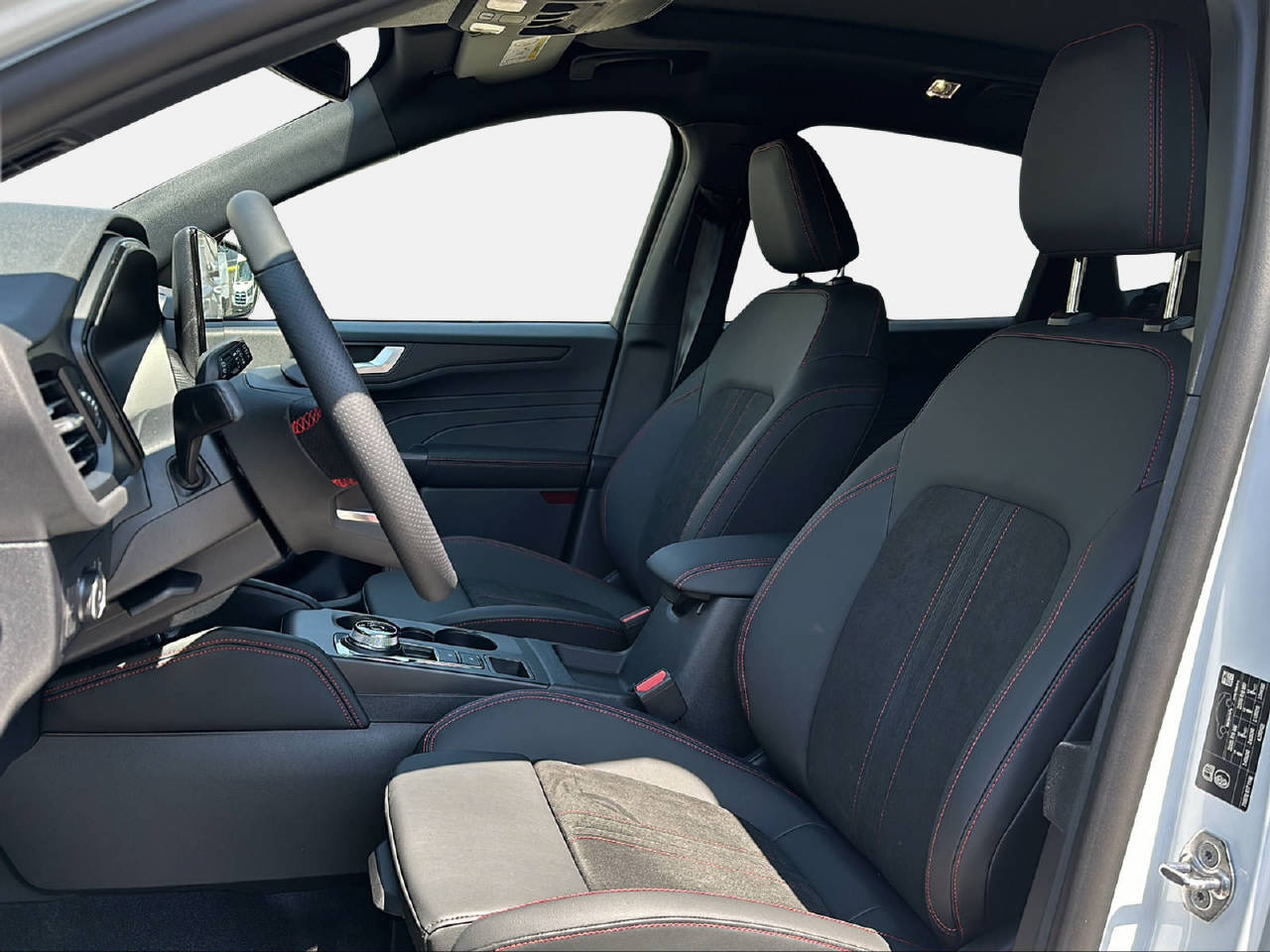 FORD Kuga 2.5 Hybrid ST-Line X 4x4-image-11