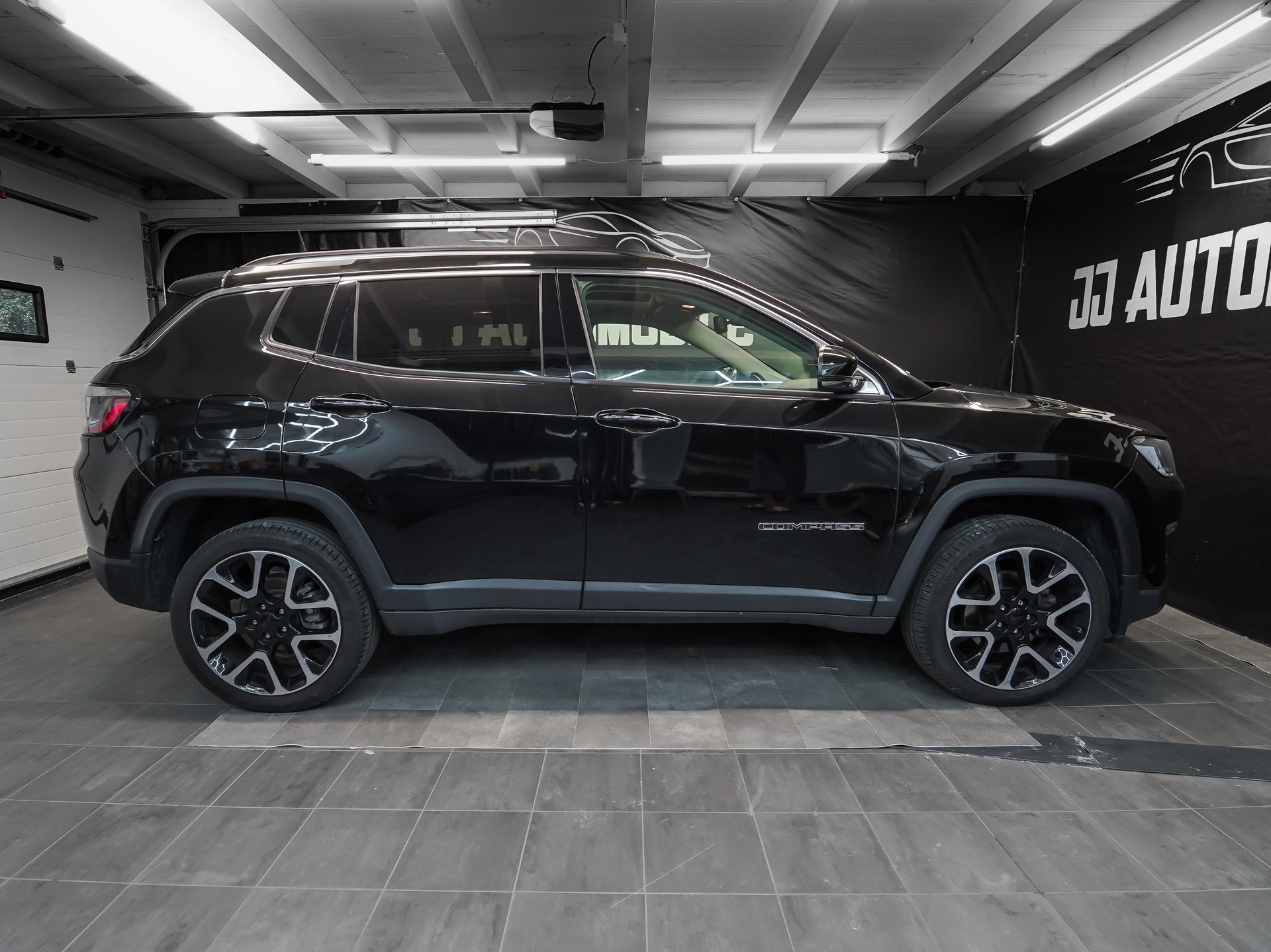 JEEP Compass 2.0CRD Limited AWD 9ATX-image-5