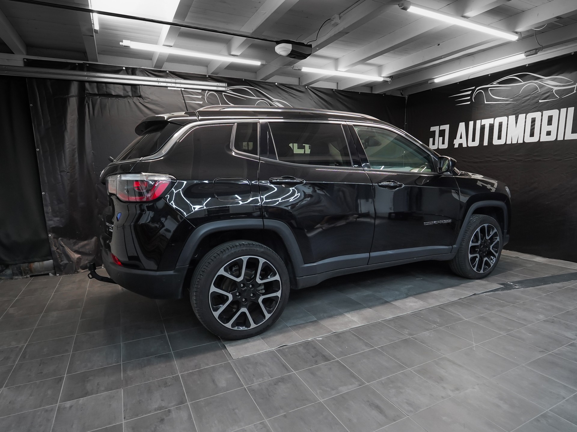 JEEP Compass 2.0CRD Limited AWD 9ATX-image-6