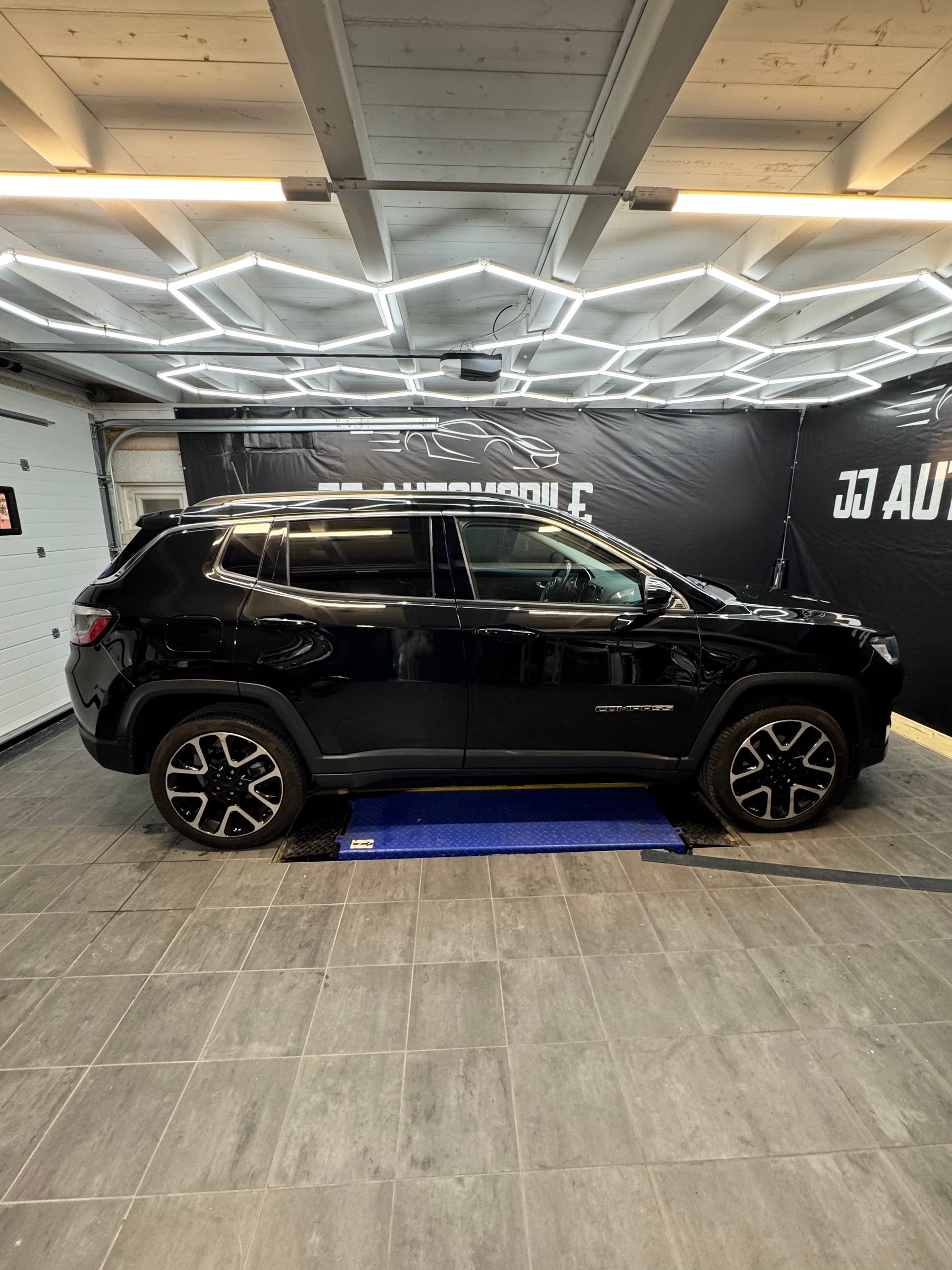 JEEP Compass 2.0CRD Limited AWD 9ATX-image-6