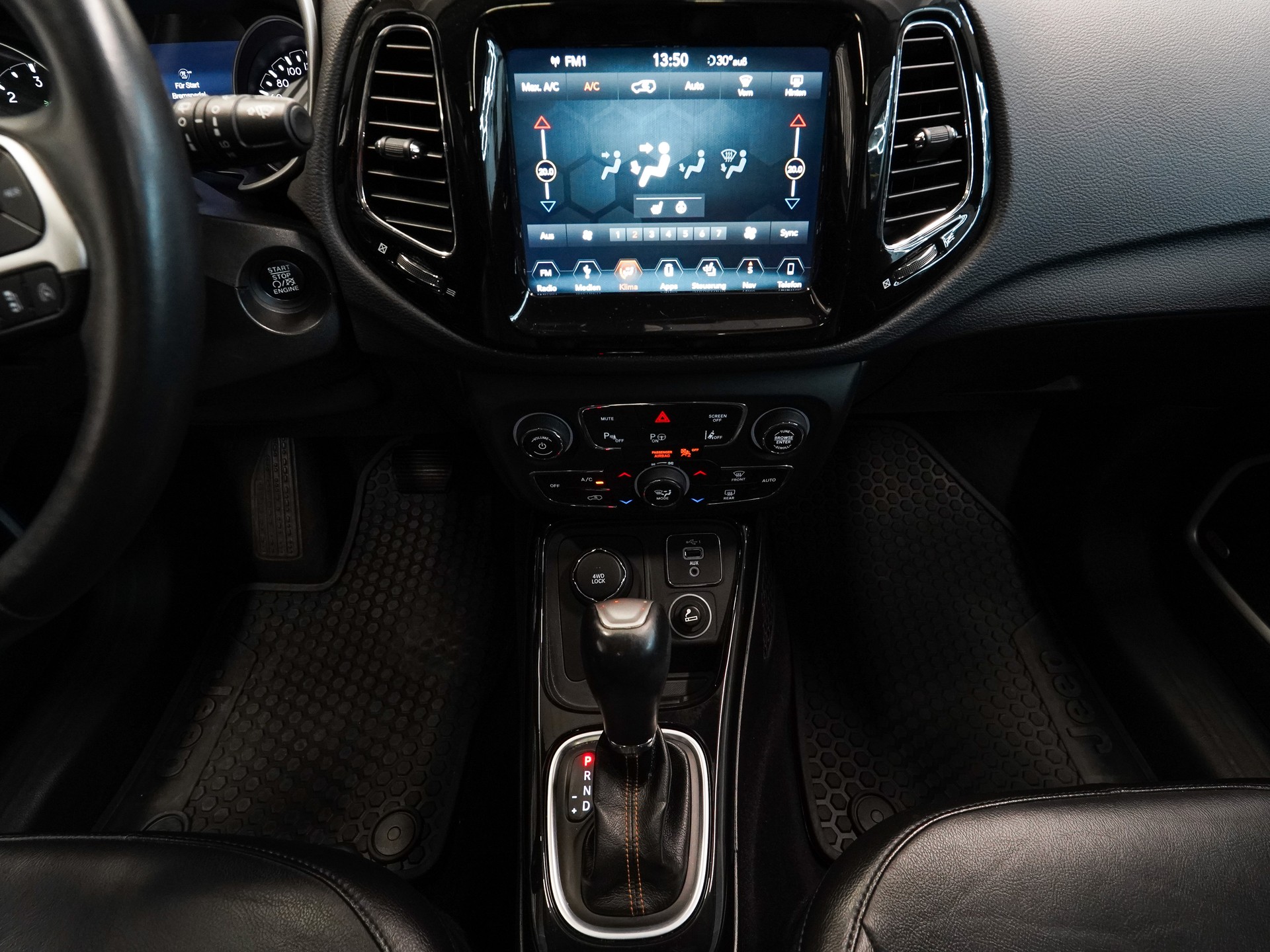 JEEP Compass 2.0CRD Limited AWD 9ATX-image-12