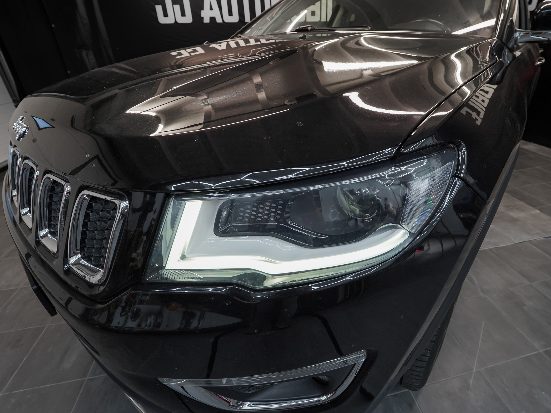 JEEP Compass 2.0CRD Limited AWD 9ATX-image-2