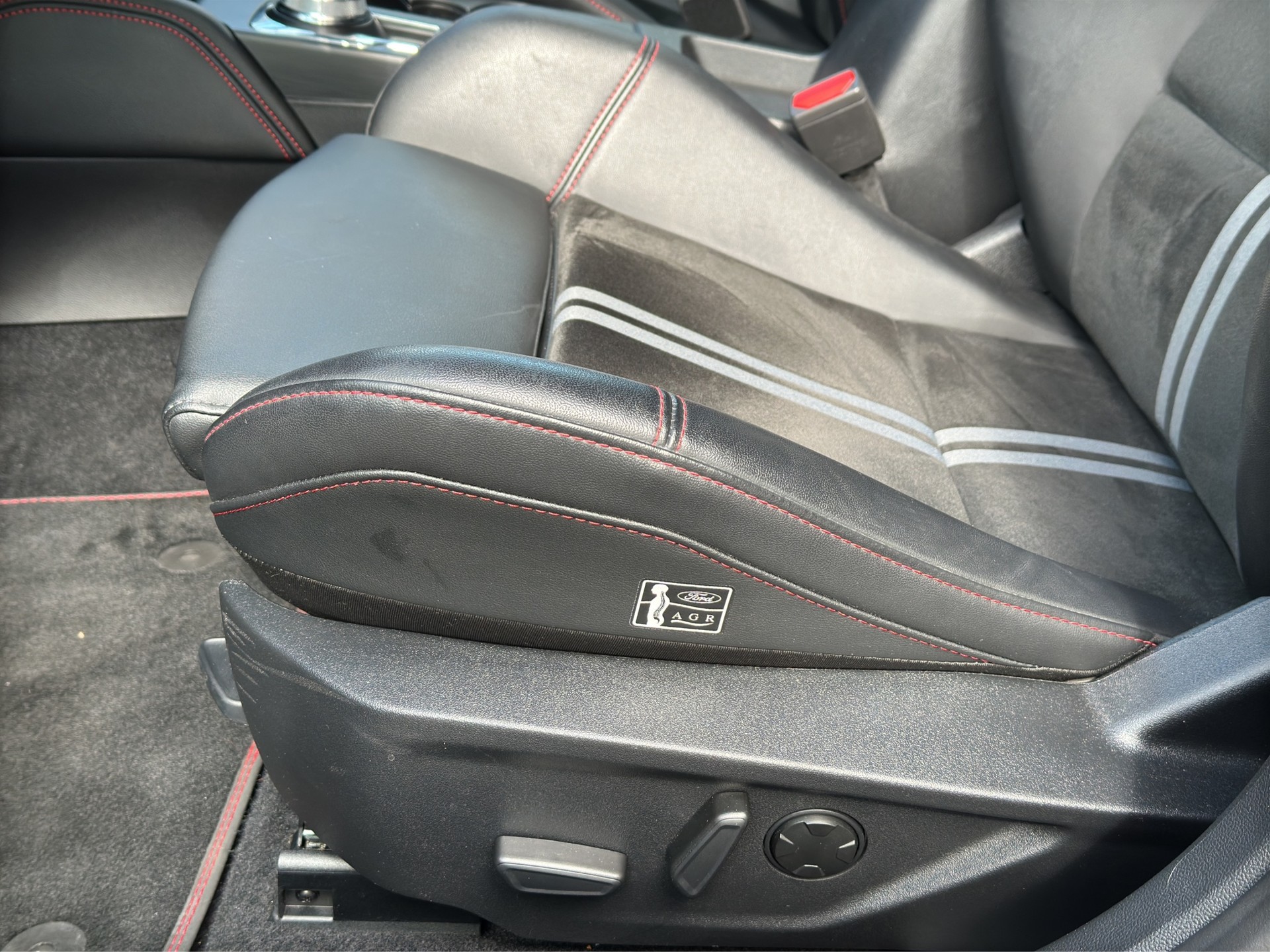 FORD Focus 2.3 ST X Automat-image-9