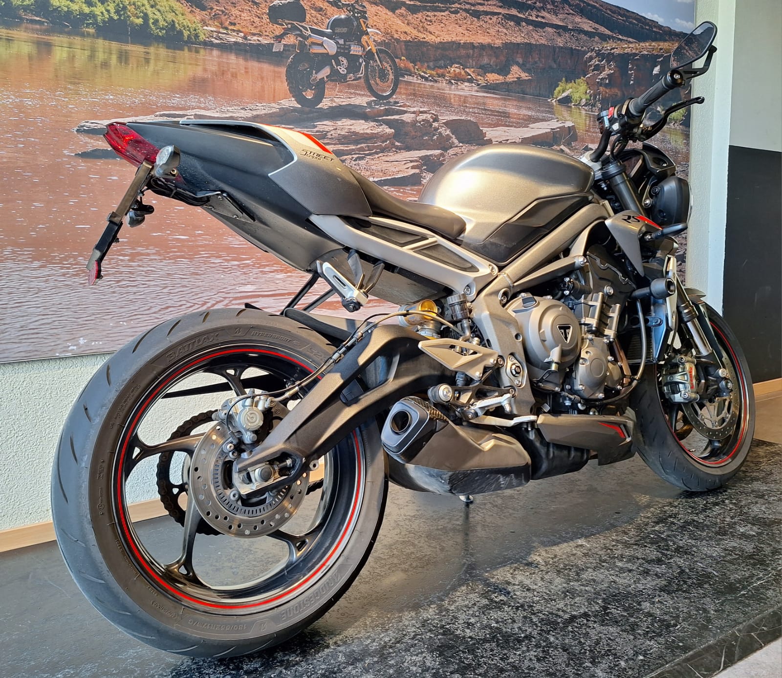 TRIUMPH Street Triple RS 765 ABS-image-5