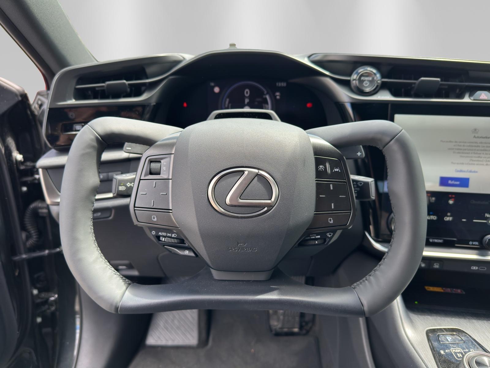 LEXUS RZ 500e Excellence-image-11