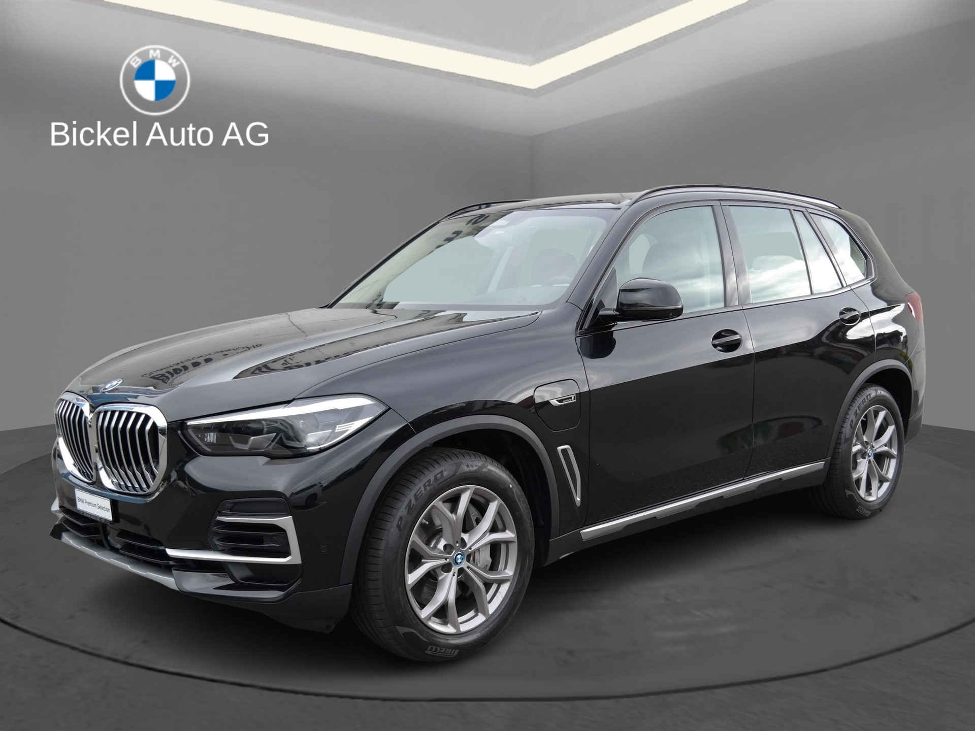 BMW X5 xDrive45e xLine-image-0
