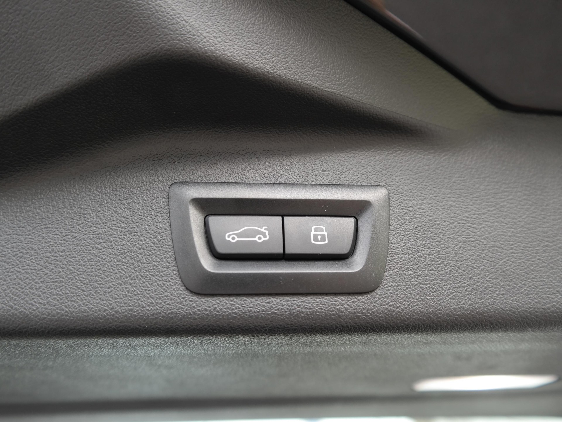 BMW X5 xDrive45e xLine-image-18