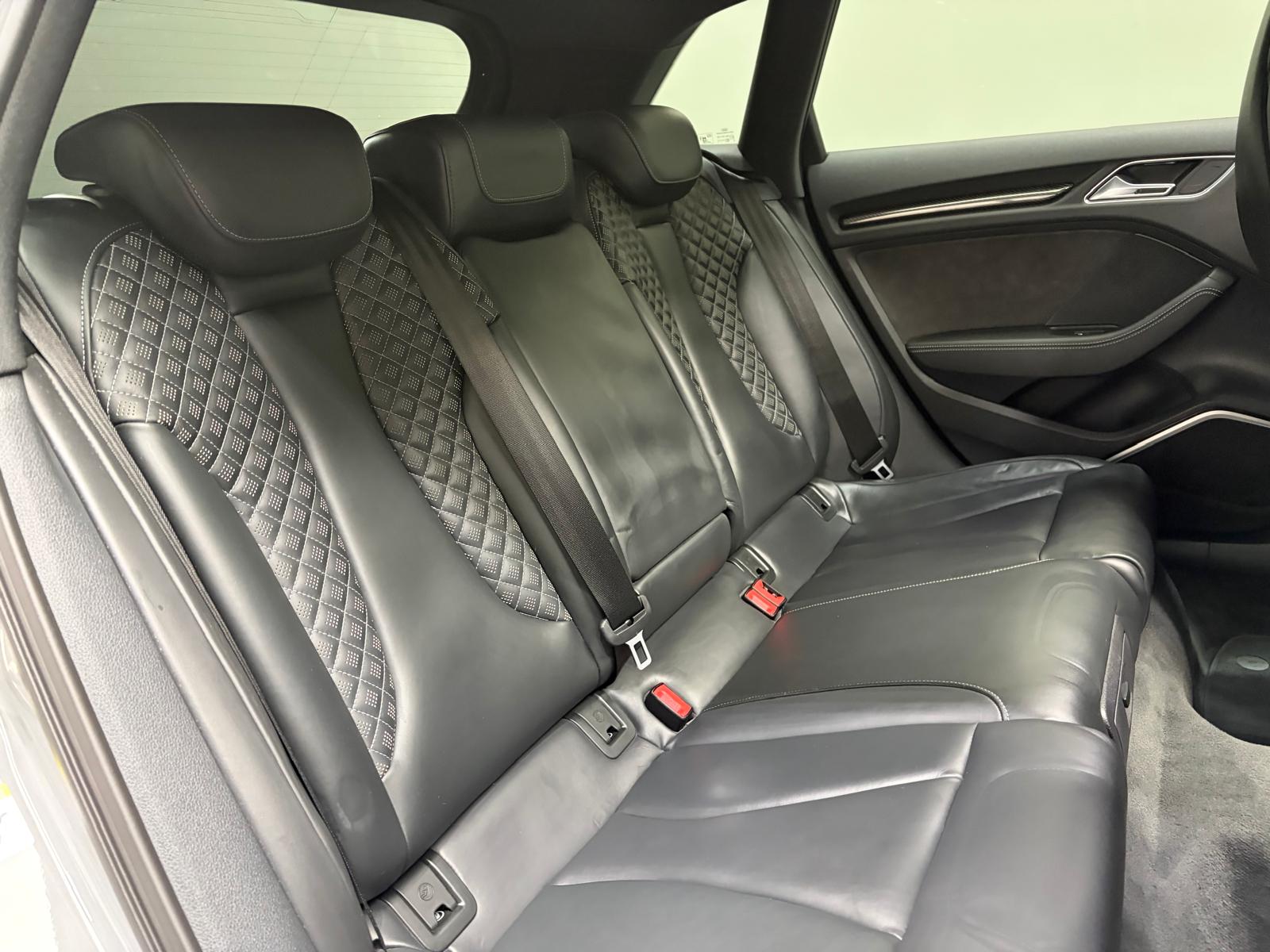 AUDI RS3 Sportback 2.5 TSI quattro S-tronic-image-15